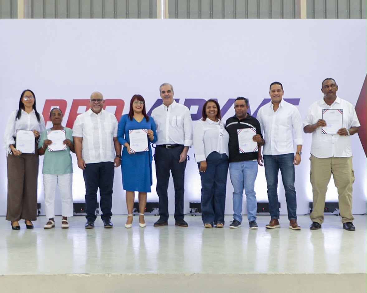 Presidente Abinader anuncia aumento cartera crédito Promipyme